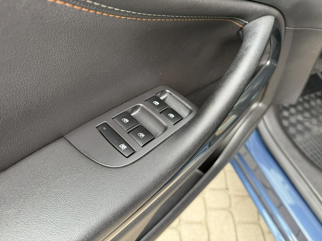 Opel Zafira - Zdjęcie 19