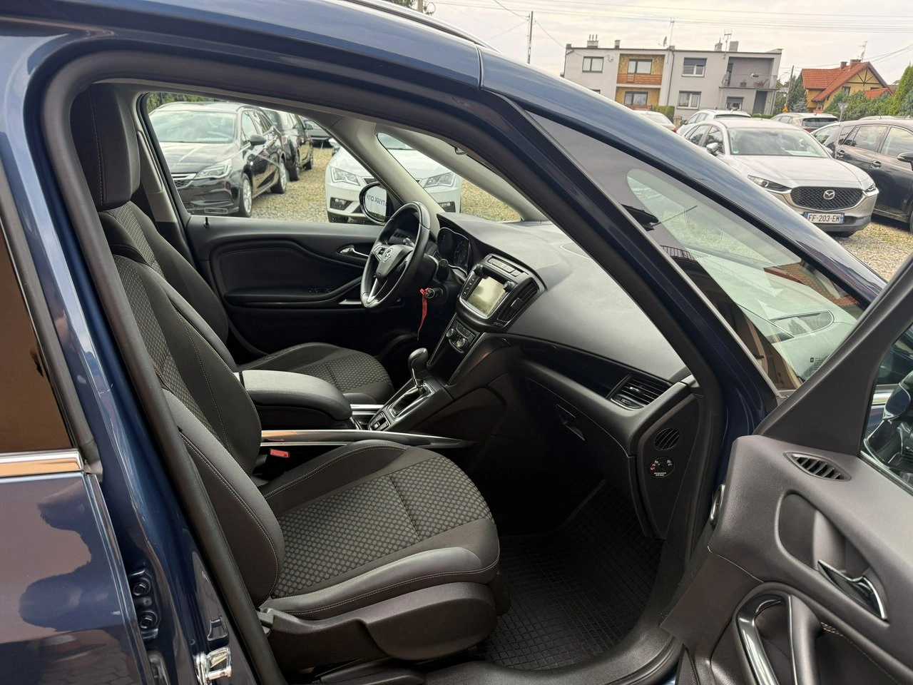 Opel Zafira - Zdjęcie 23