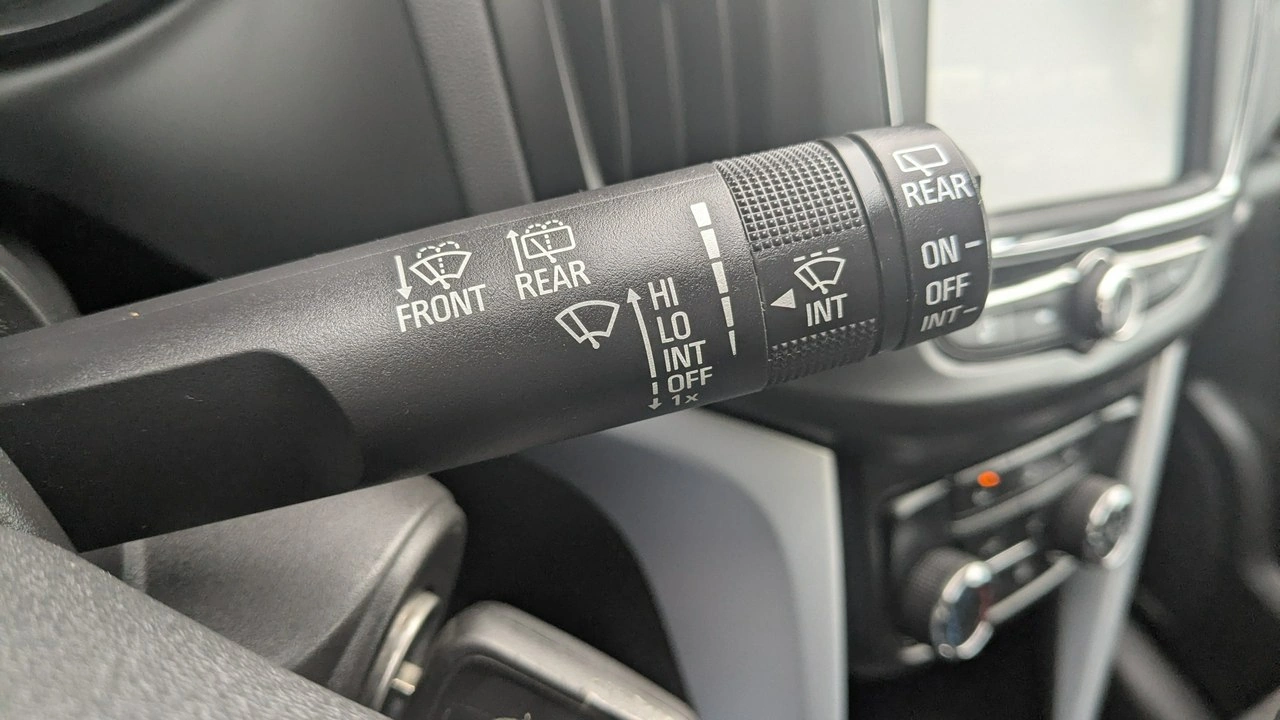 Opel Zafira - Zdjęcie 24