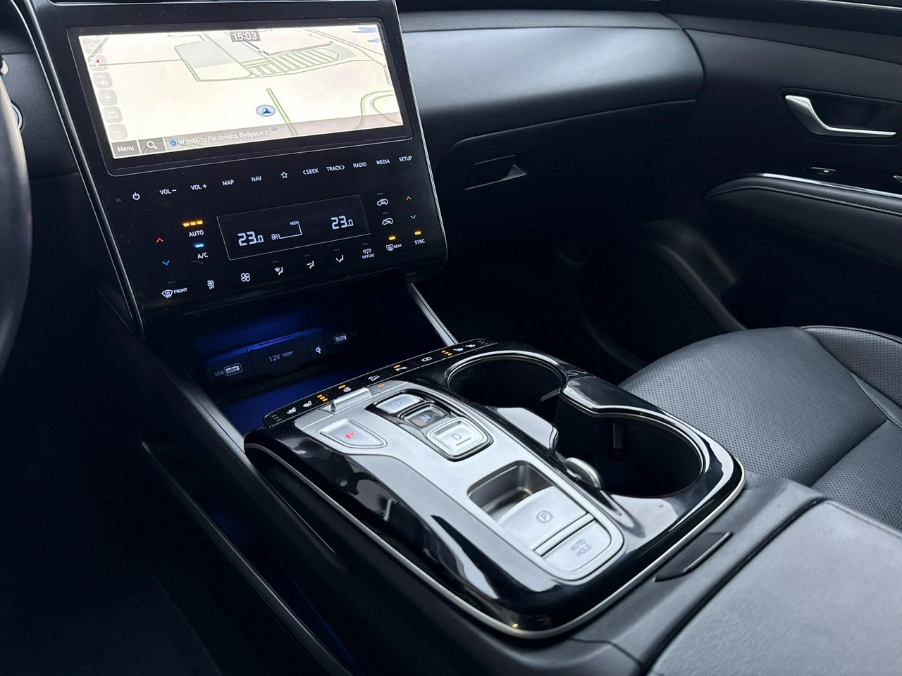 Hyundai Tucson - Zdjęcie 16