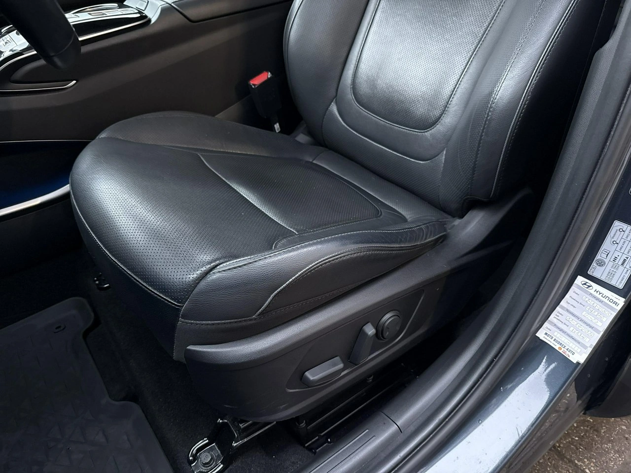 Hyundai Tucson - Zdjęcie 24