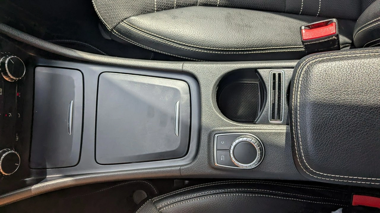 Mercedes GLA 200 - Zdjęcie 28