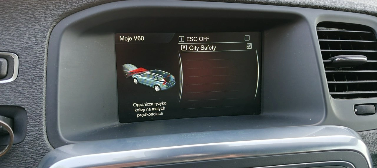 Volvo V60 - Zdjęcie 14