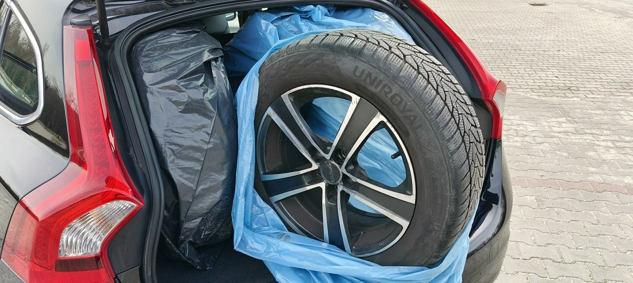 Volvo V60 - Zdjęcie 21