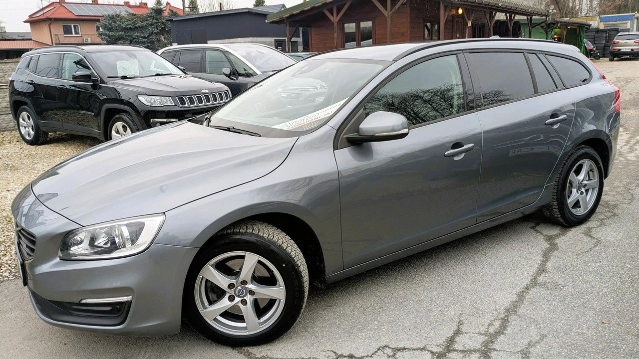 Volvo V60 - Zdjęcie 3