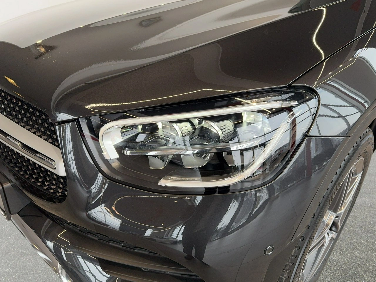 Mercedes GLC 300 - Zdjęcie 8