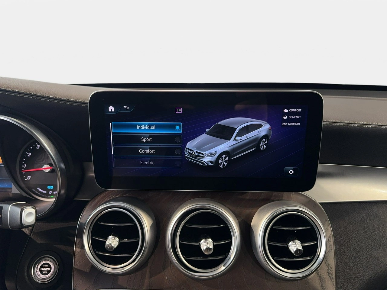 Mercedes GLC 300 - Zdjęcie 26