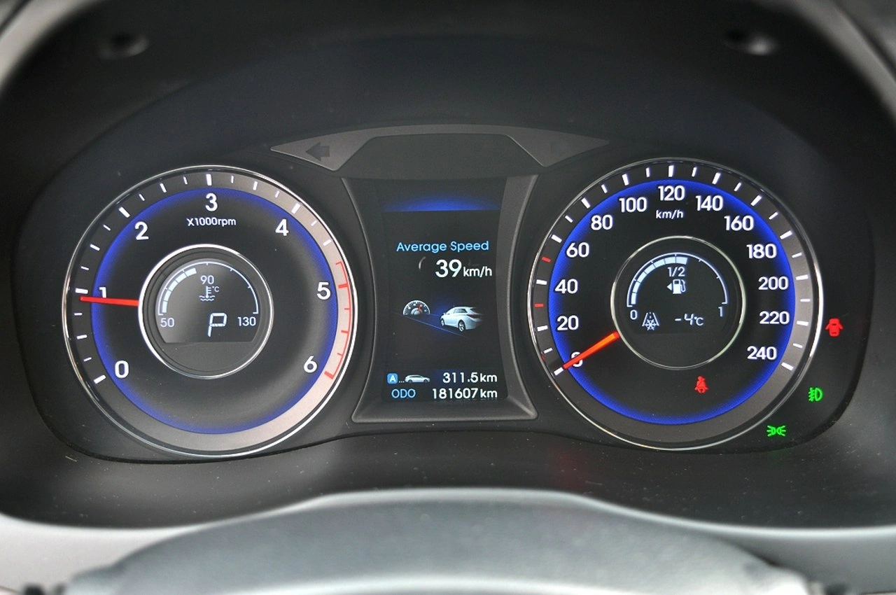 Hyundai i40 - Zdjęcie 24