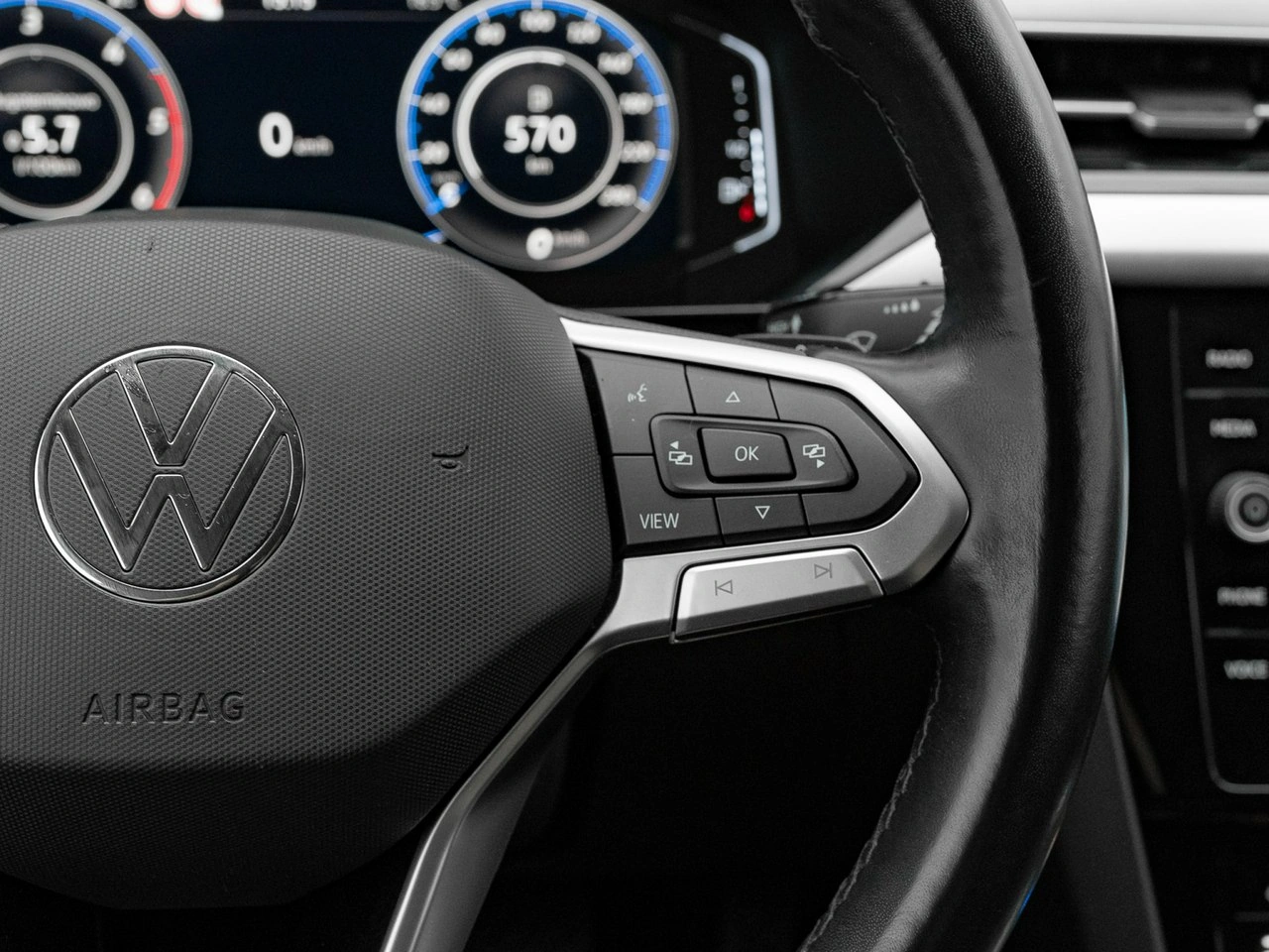Volkswagen Arteon - Zdjęcie 15