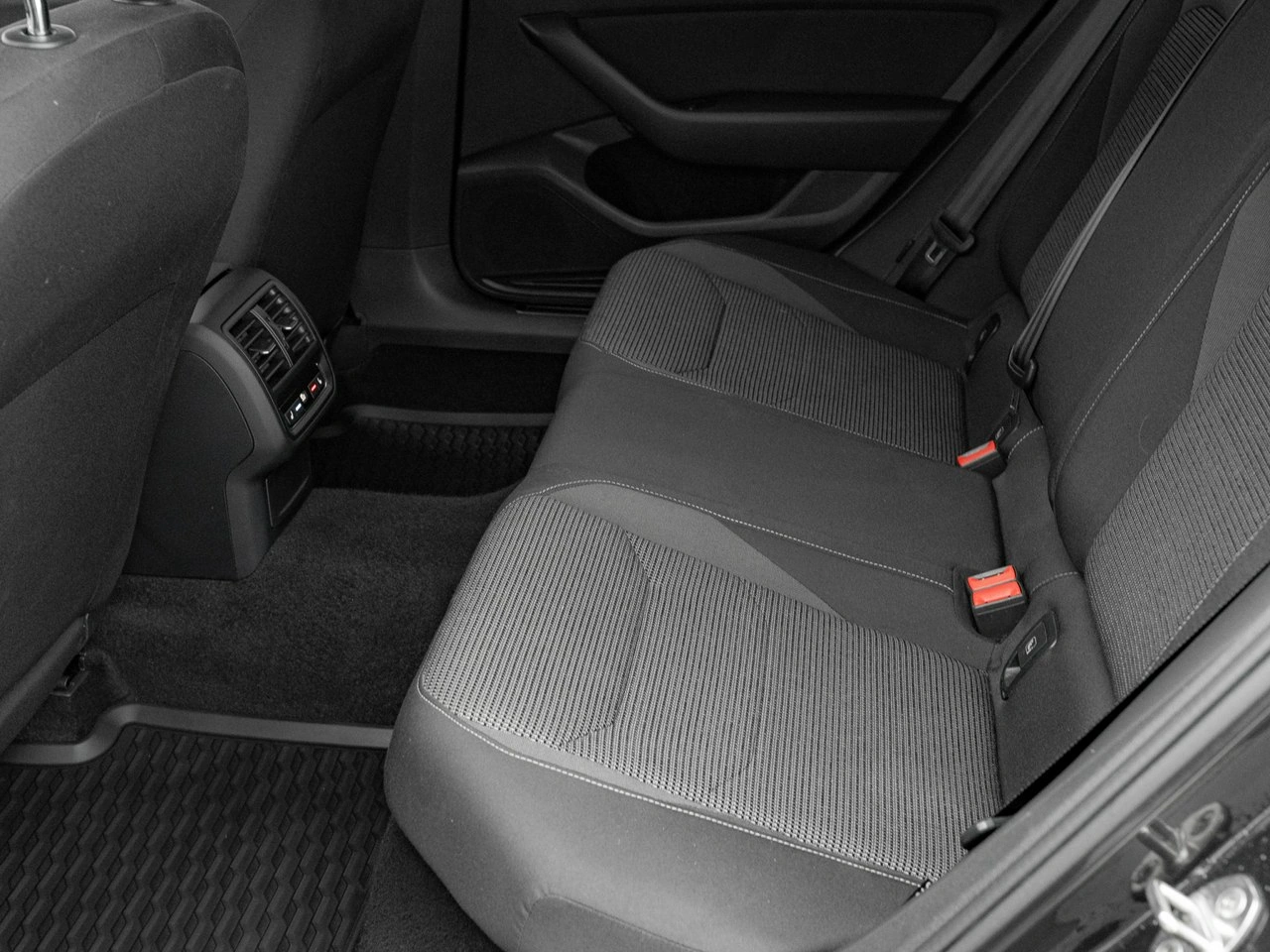 Volkswagen Arteon - Zdjęcie 22