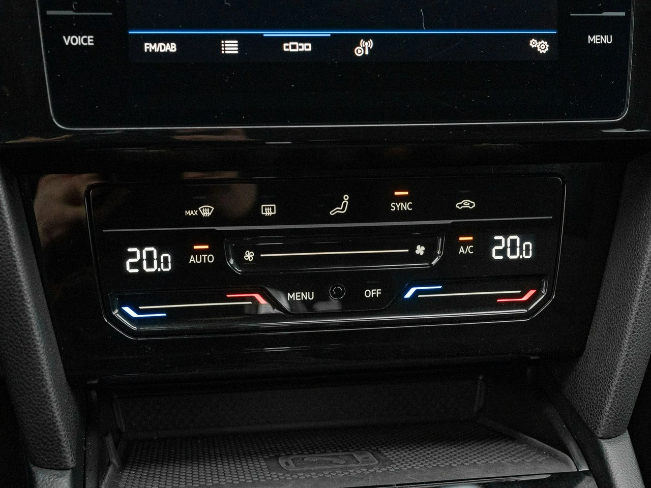 Volkswagen Passat - Zdjęcie 17