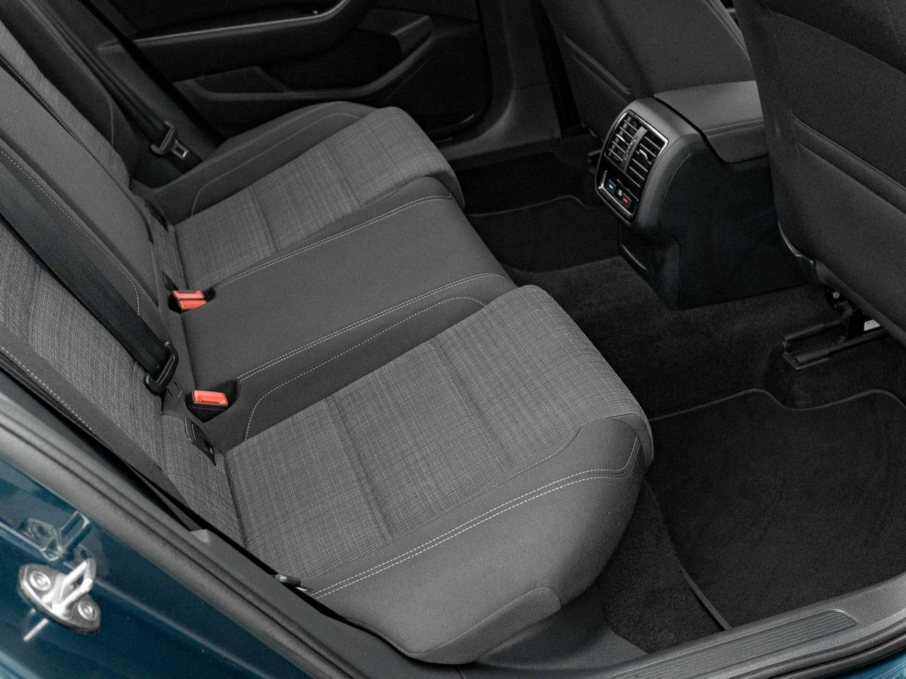 Volkswagen Passat - Zdjęcie 27