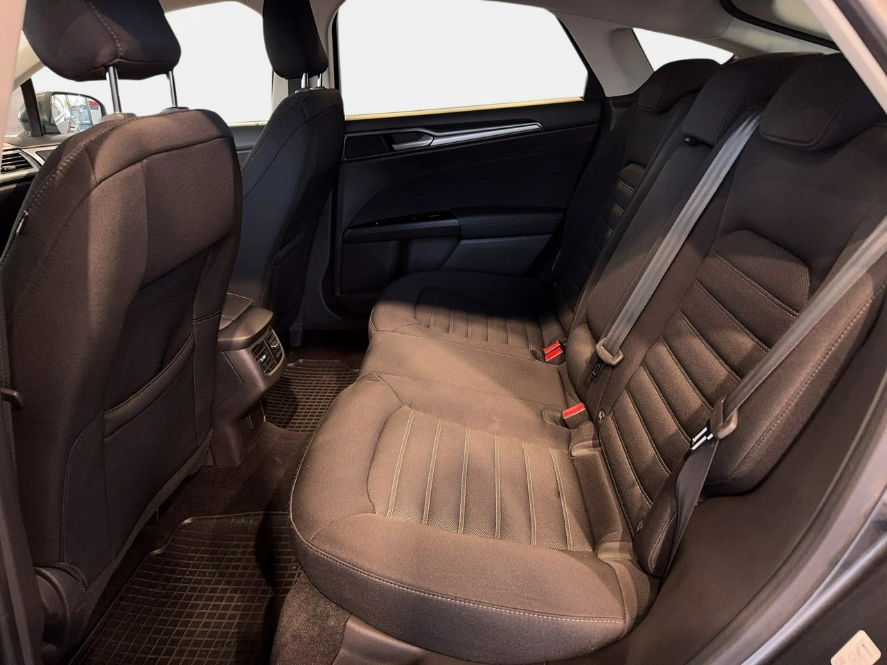 Ford Mondeo - Zdjęcie 13