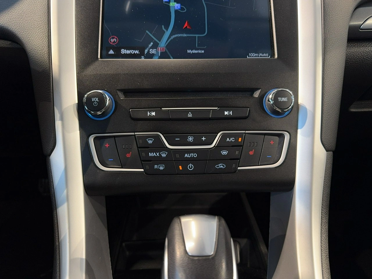 Ford Mondeo - Zdjęcie 23