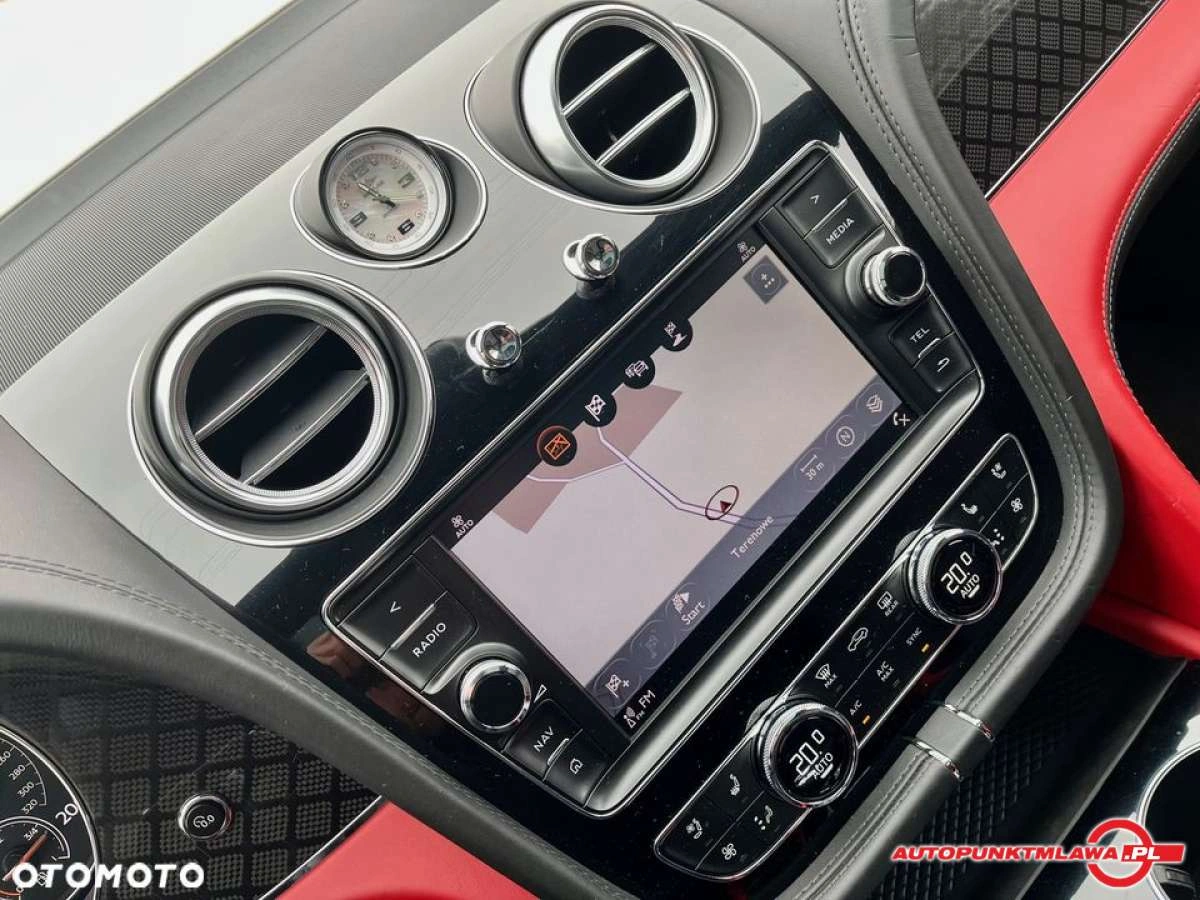 Bentley Bentayga - Zdjęcie 23
