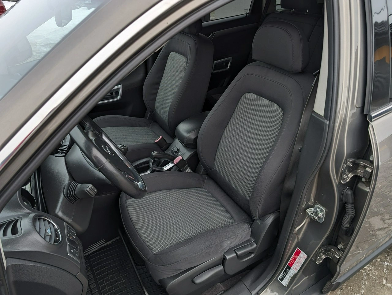 Opel Antara - Zdjęcie 17