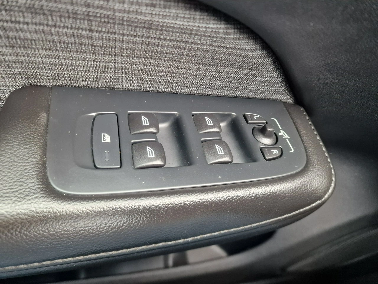 Volvo V60 - Zdjęcie 35