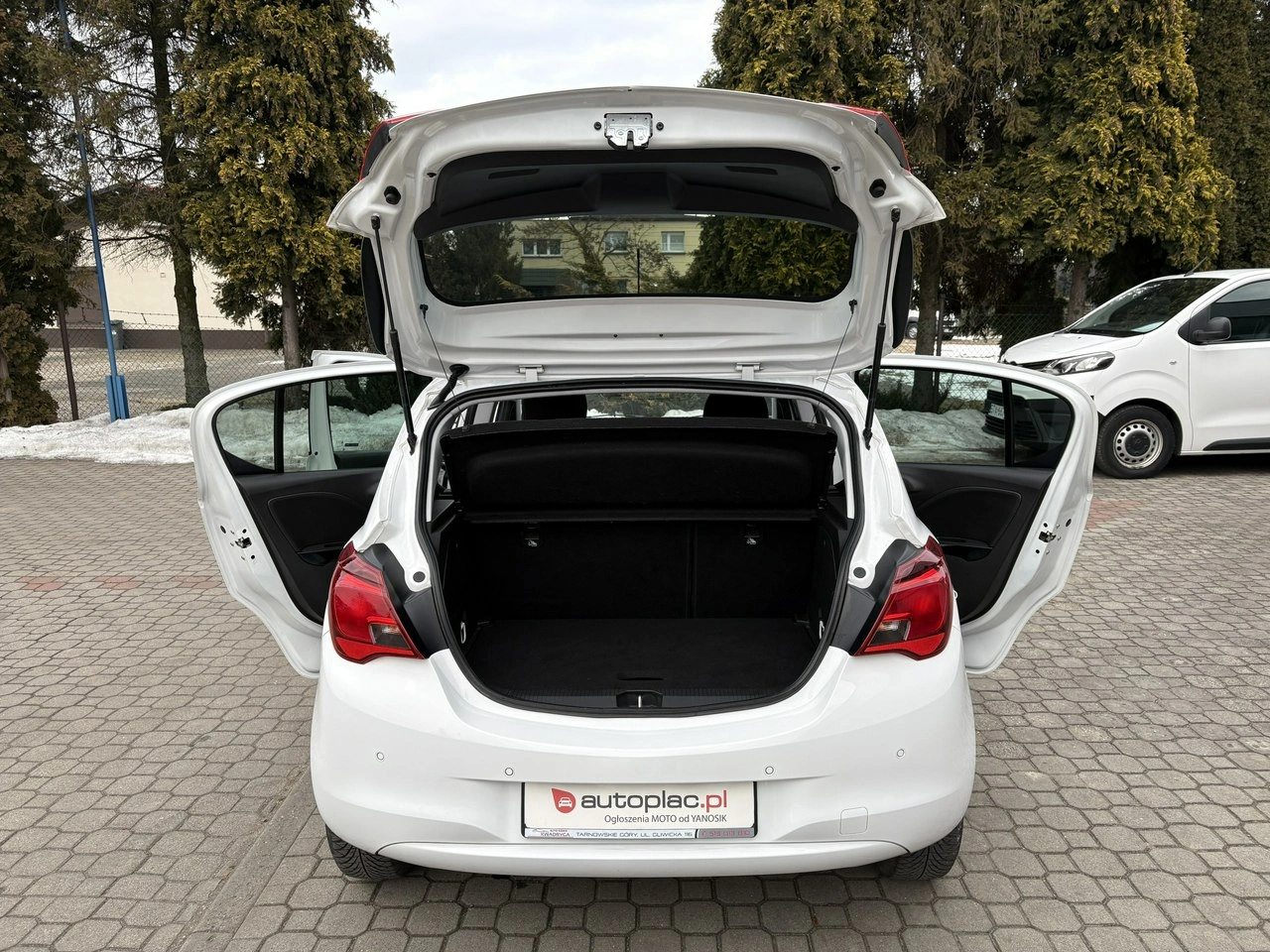 Opel Corsa - Zdjęcie 30