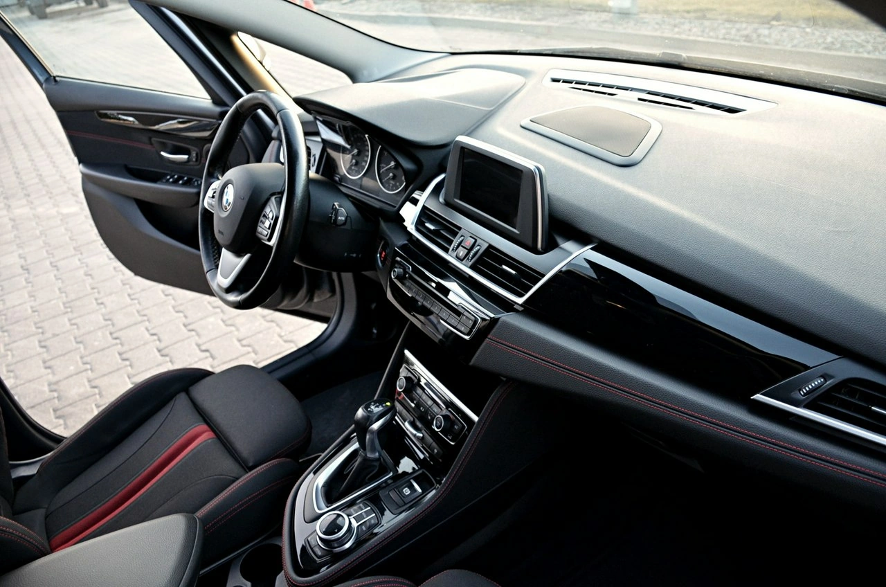 BMW 218 - Zdjęcie 11