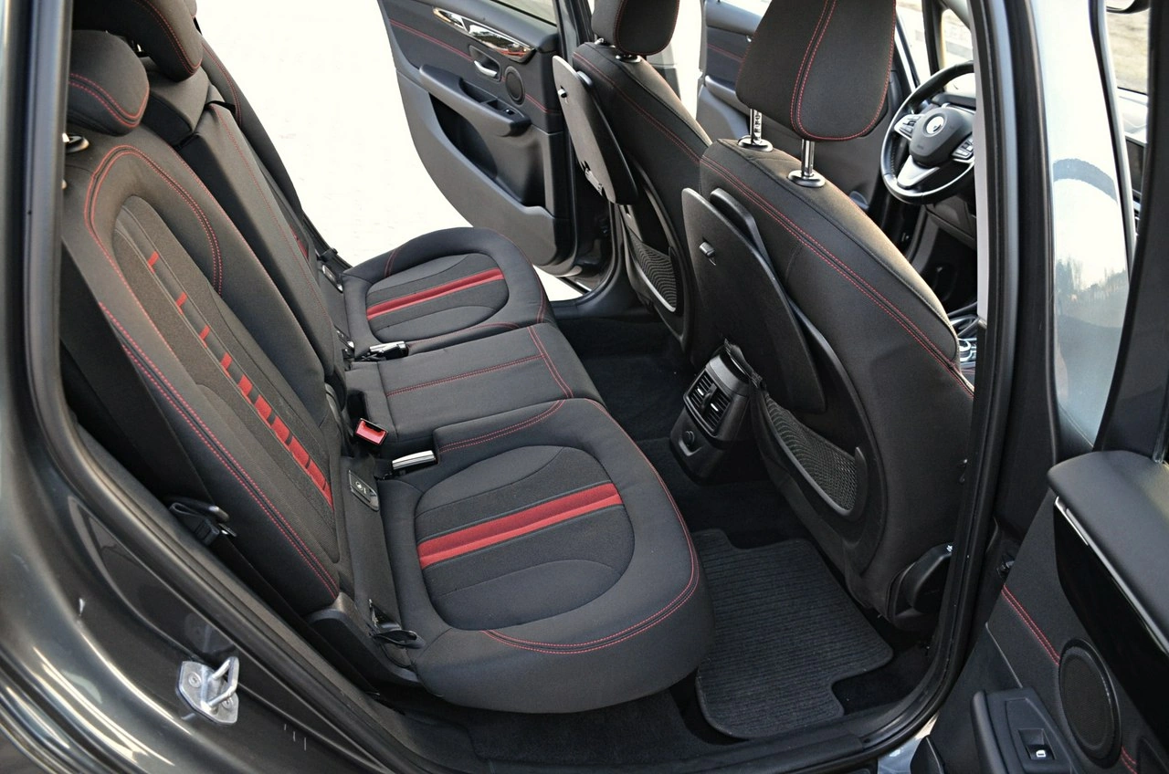 BMW 218 - Zdjęcie 13