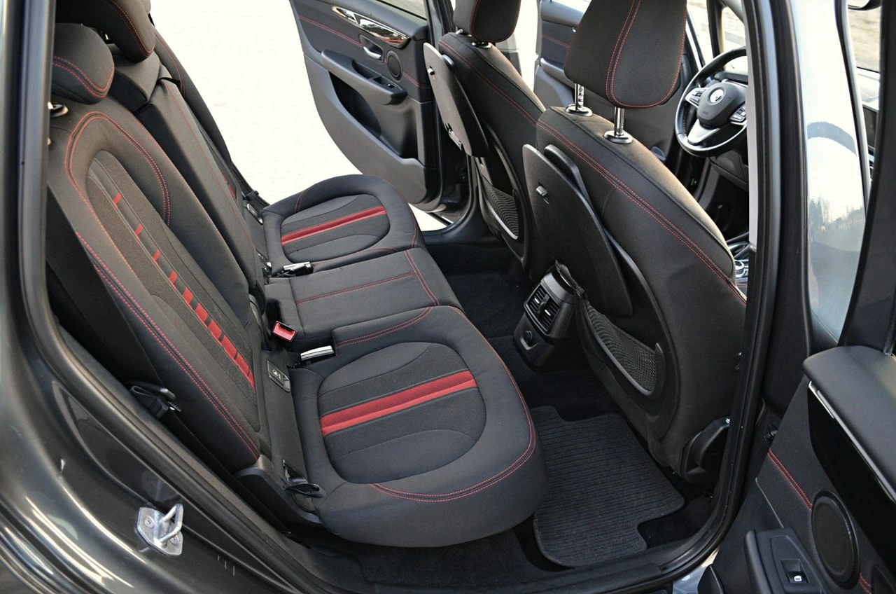 BMW 218 - Zdjęcie 12