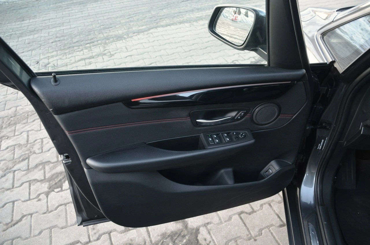 BMW 218 - Zdjęcie 15