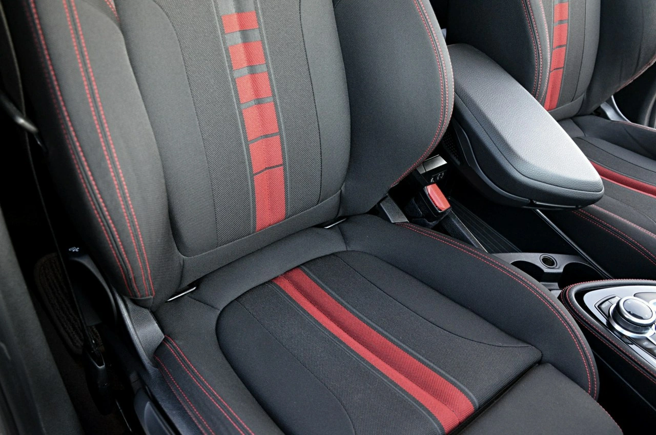 BMW 218 - Zdjęcie 17