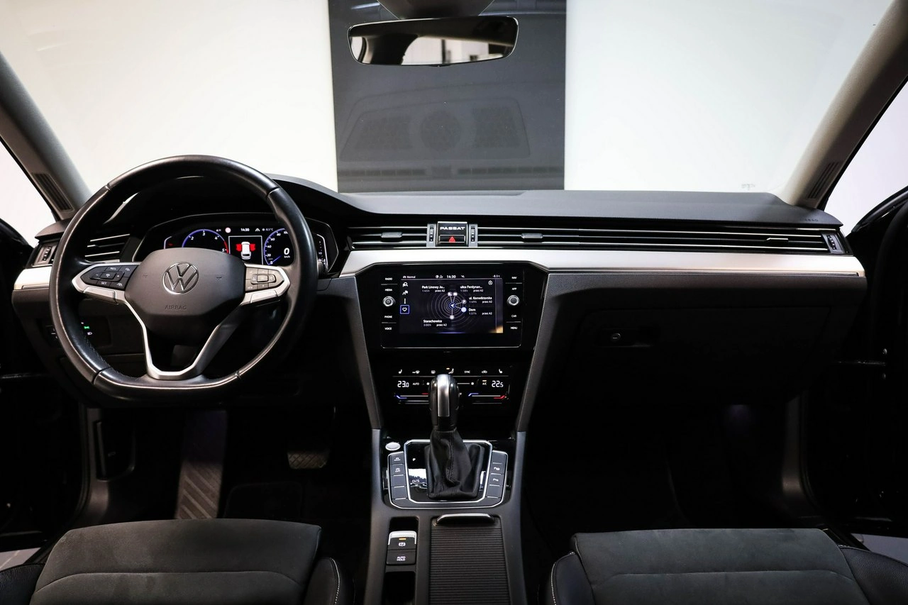 Volkswagen Passat - Zdjęcie 14