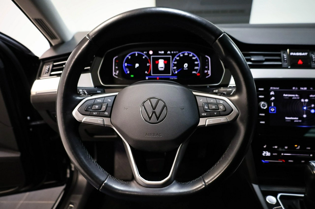 Volkswagen Passat - Zdjęcie 19