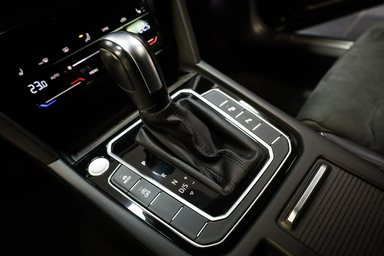 Volkswagen Passat - Zdjęcie 23