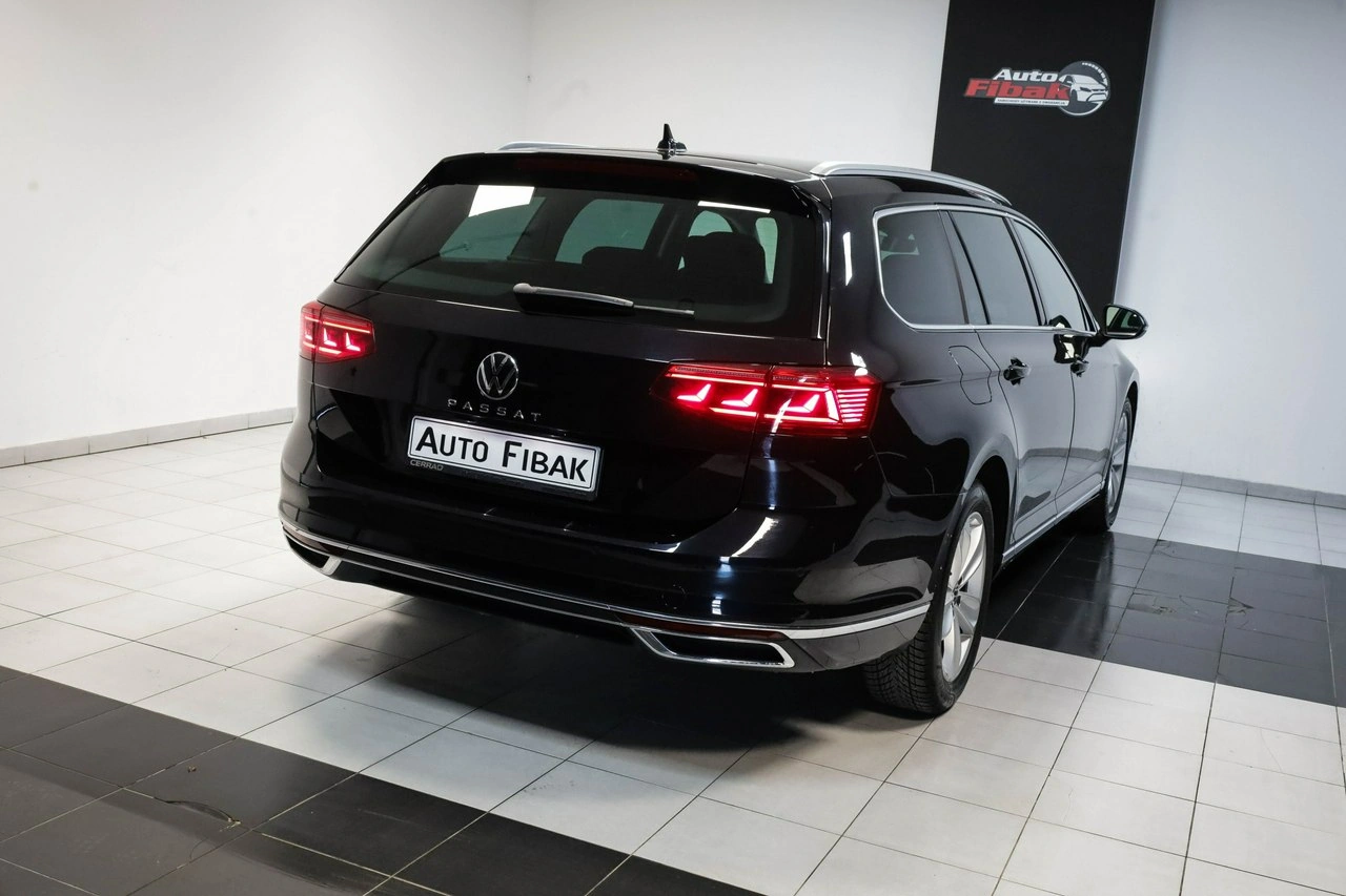 Volkswagen Passat - Zdjęcie 8