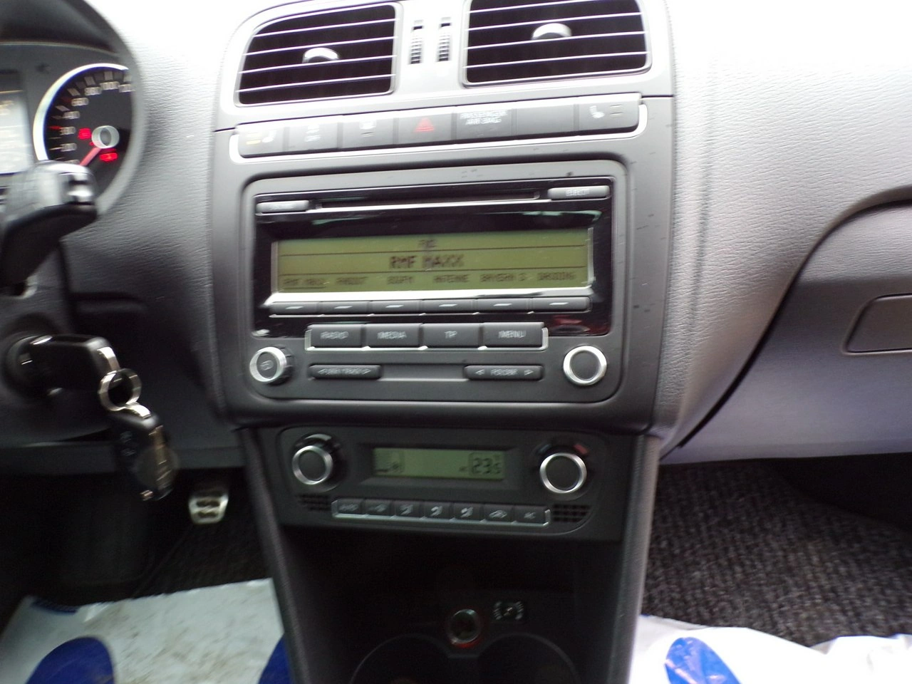 Volkswagen Polo - Zdjęcie 22