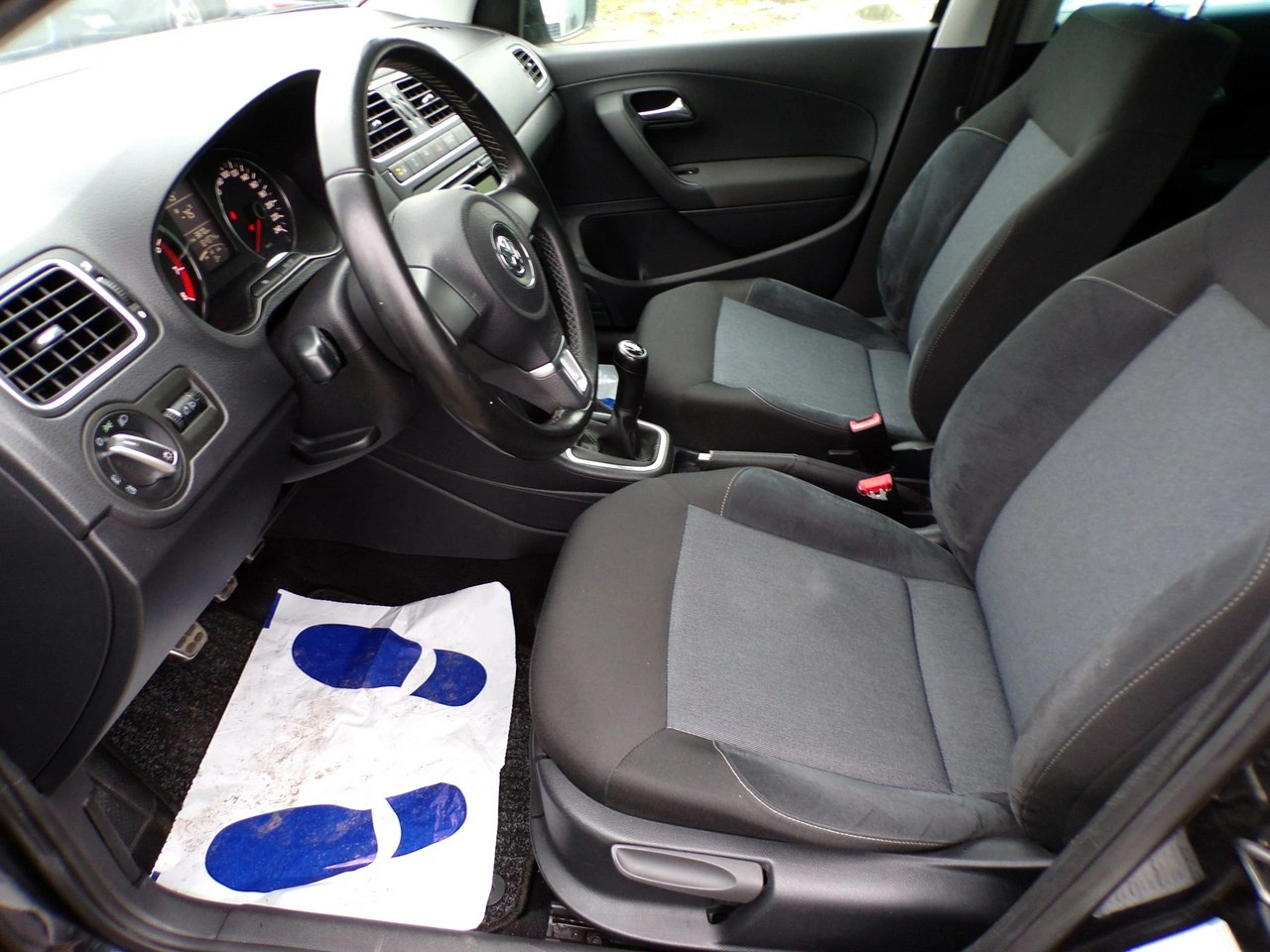 Volkswagen Polo - Zdjęcie 28