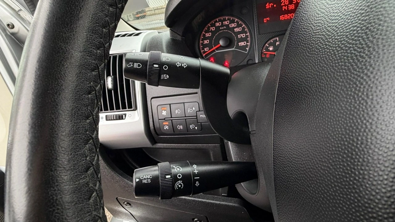 Peugeot Boxer - Zdjęcie 28