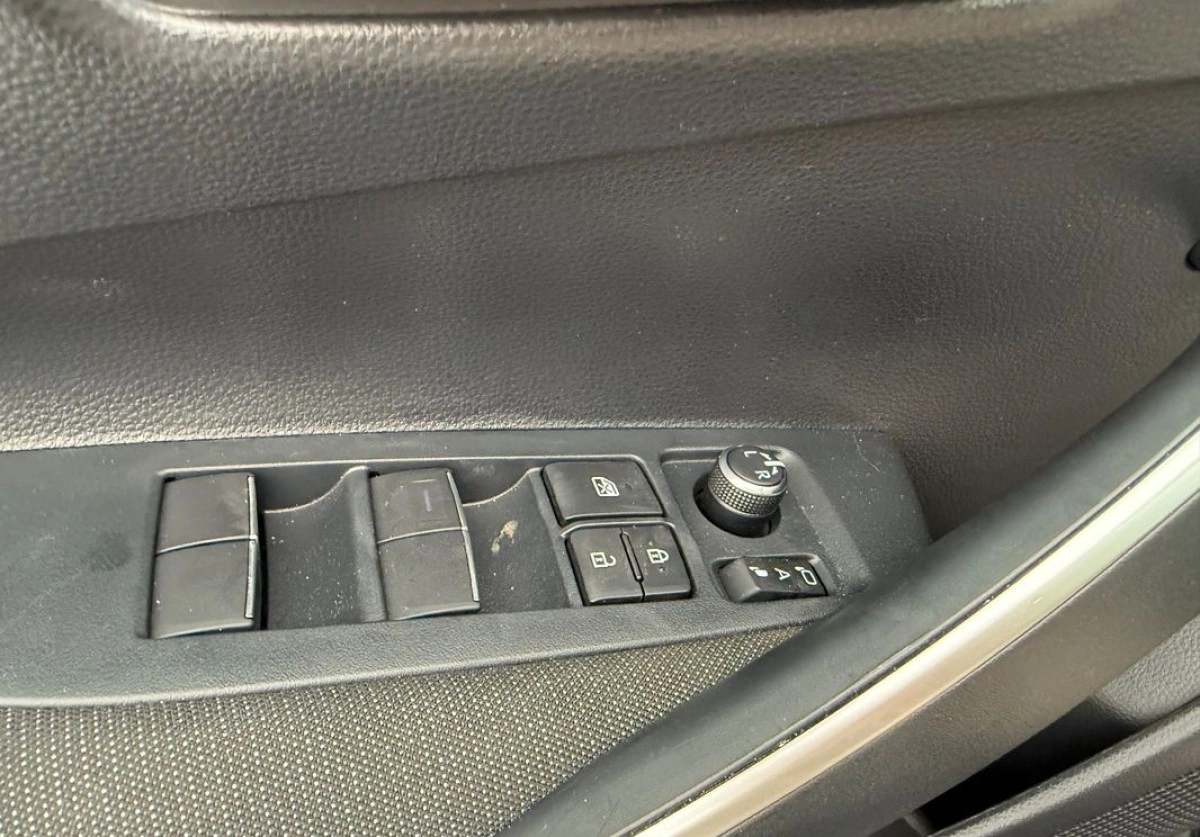 Toyota Corolla - Zdjęcie 25