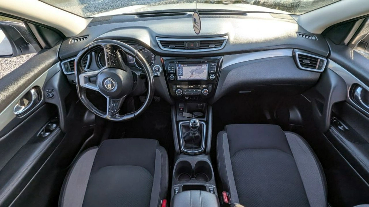 Nissan Qashqai - Zdjęcie 13