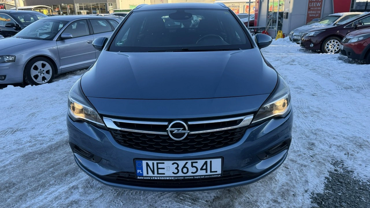 Opel Astra - Zdjęcie 10