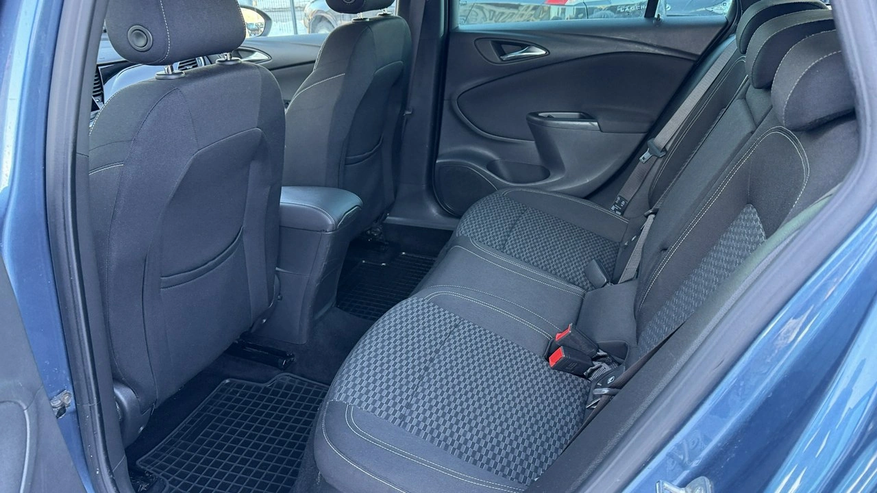 Opel Astra - Zdjęcie 16