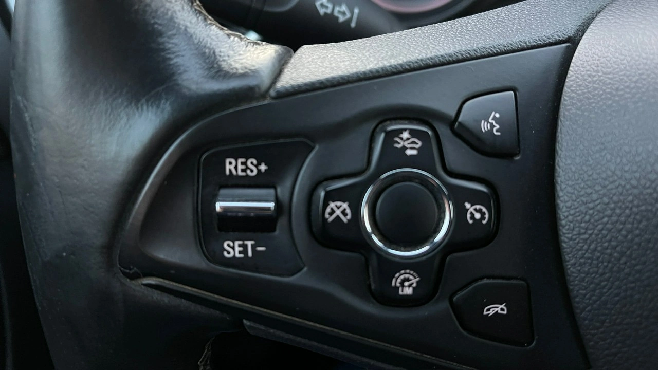 Opel Astra - Zdjęcie 19