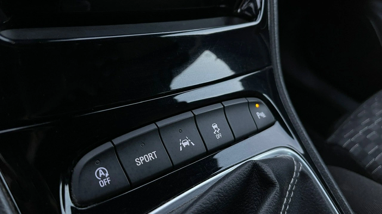 Opel Astra - Zdjęcie 23