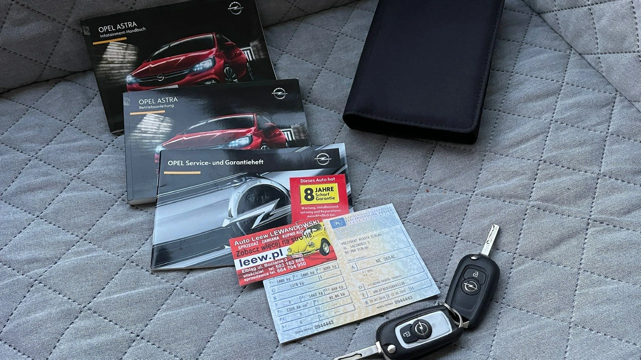 Opel Astra - Zdjęcie 25