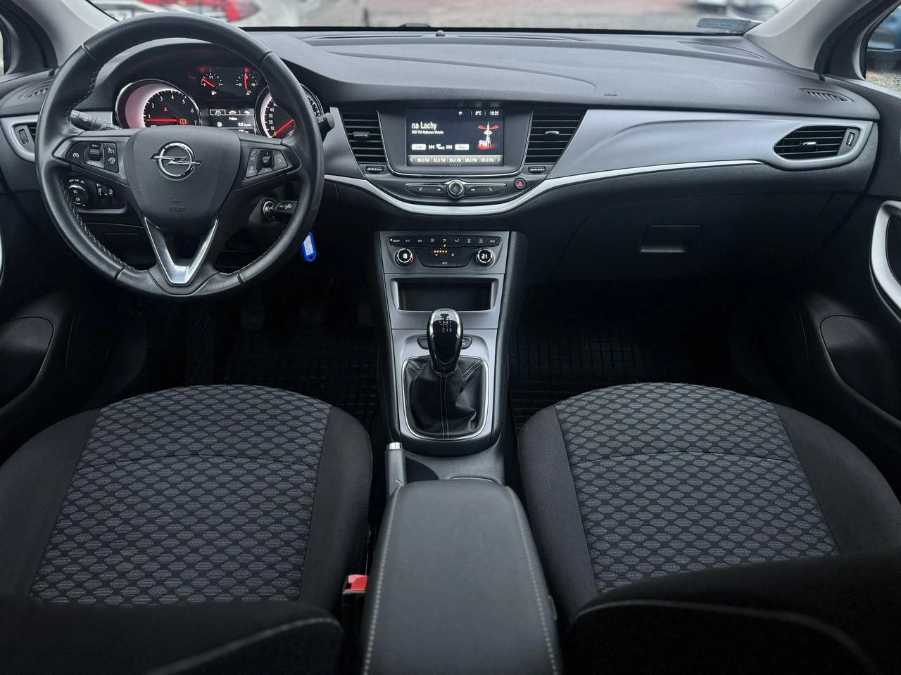 Opel Astra - Zdjęcie 15