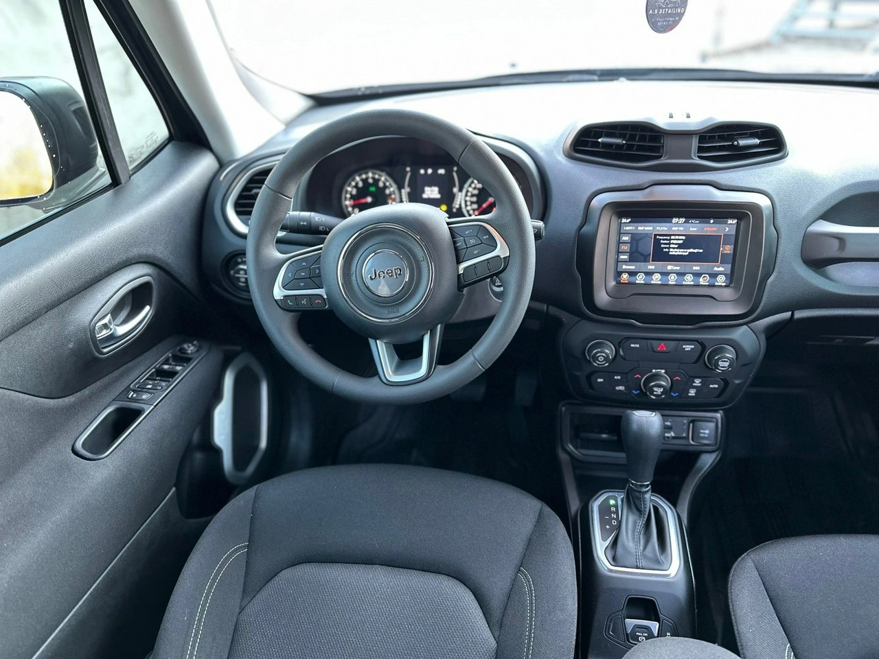 Jeep Renegade - Zdjęcie 16