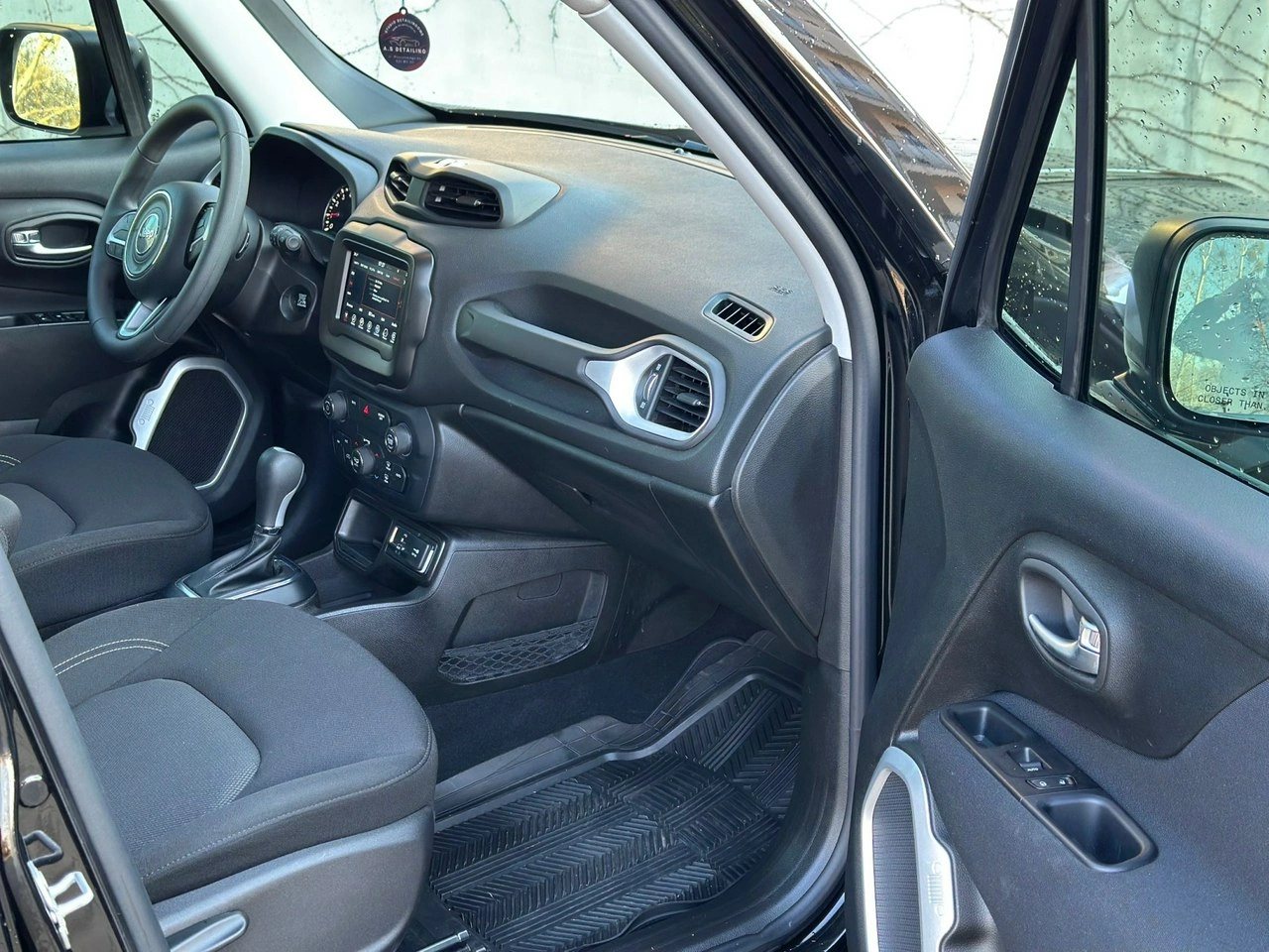 Jeep Renegade - Zdjęcie 17