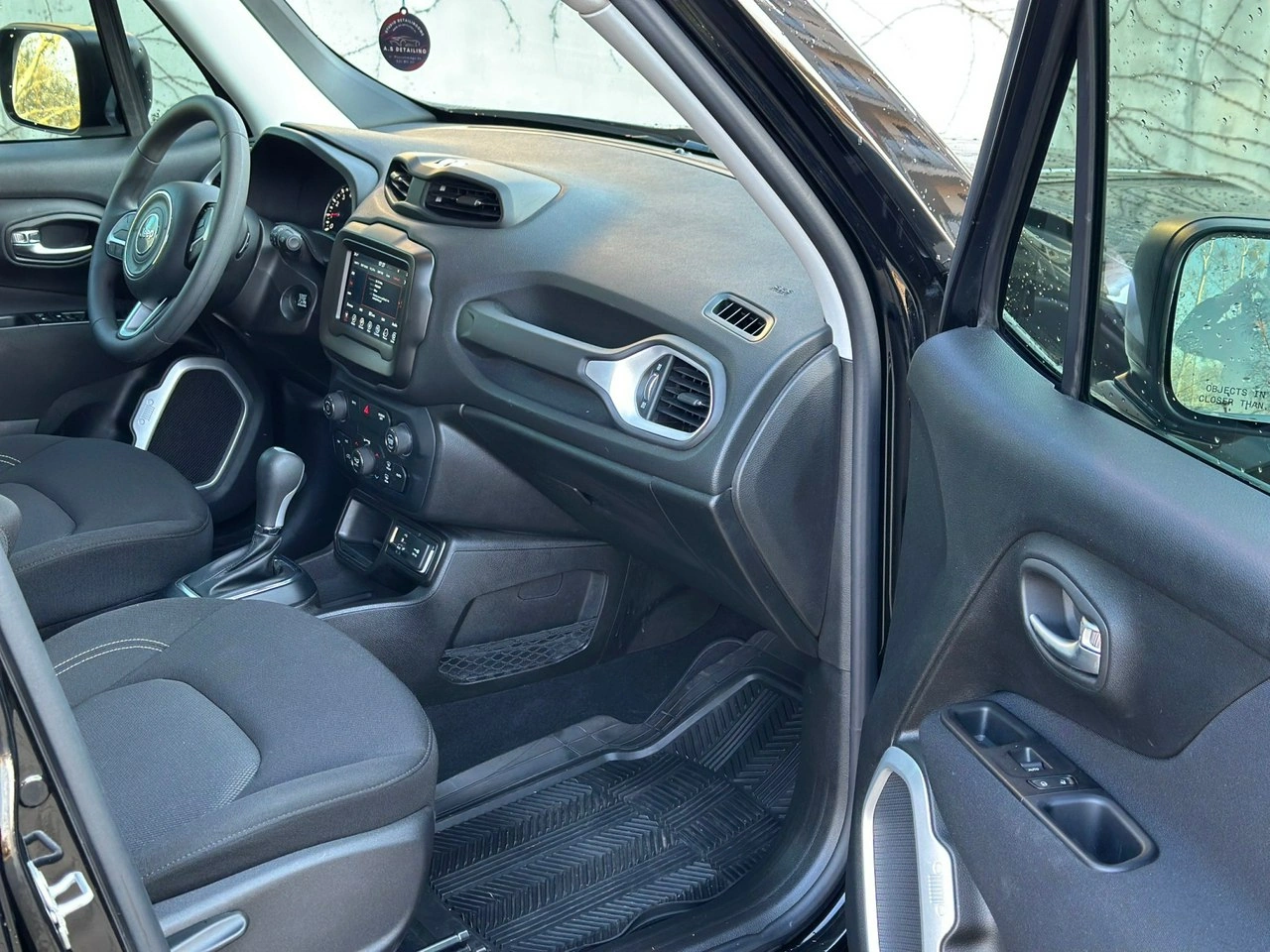 Jeep Renegade - Zdjęcie 17