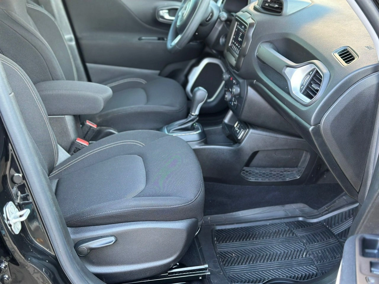 Jeep Renegade - Zdjęcie 7