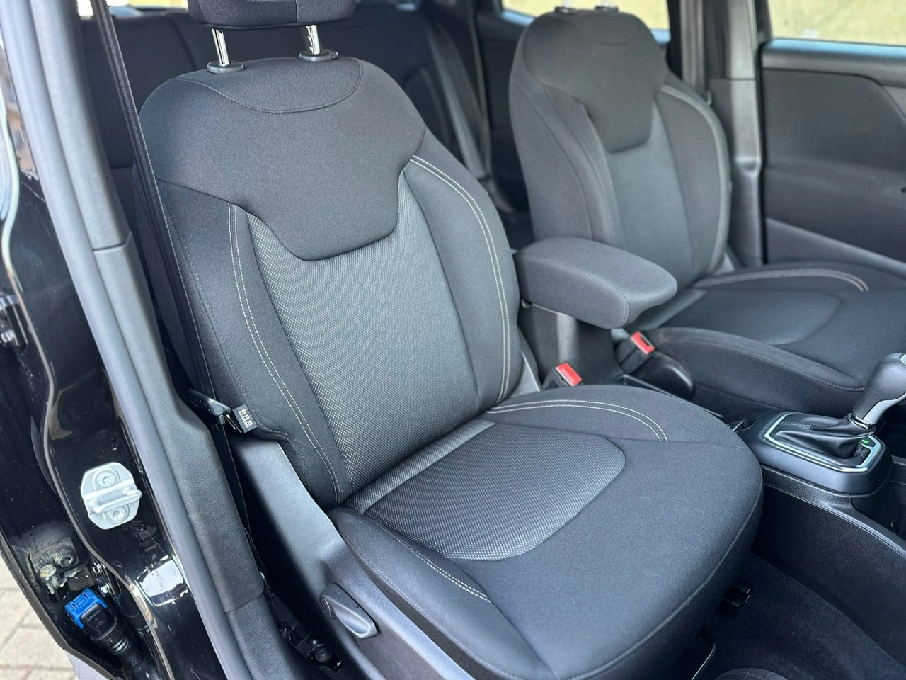 Jeep Renegade - Zdjęcie 8