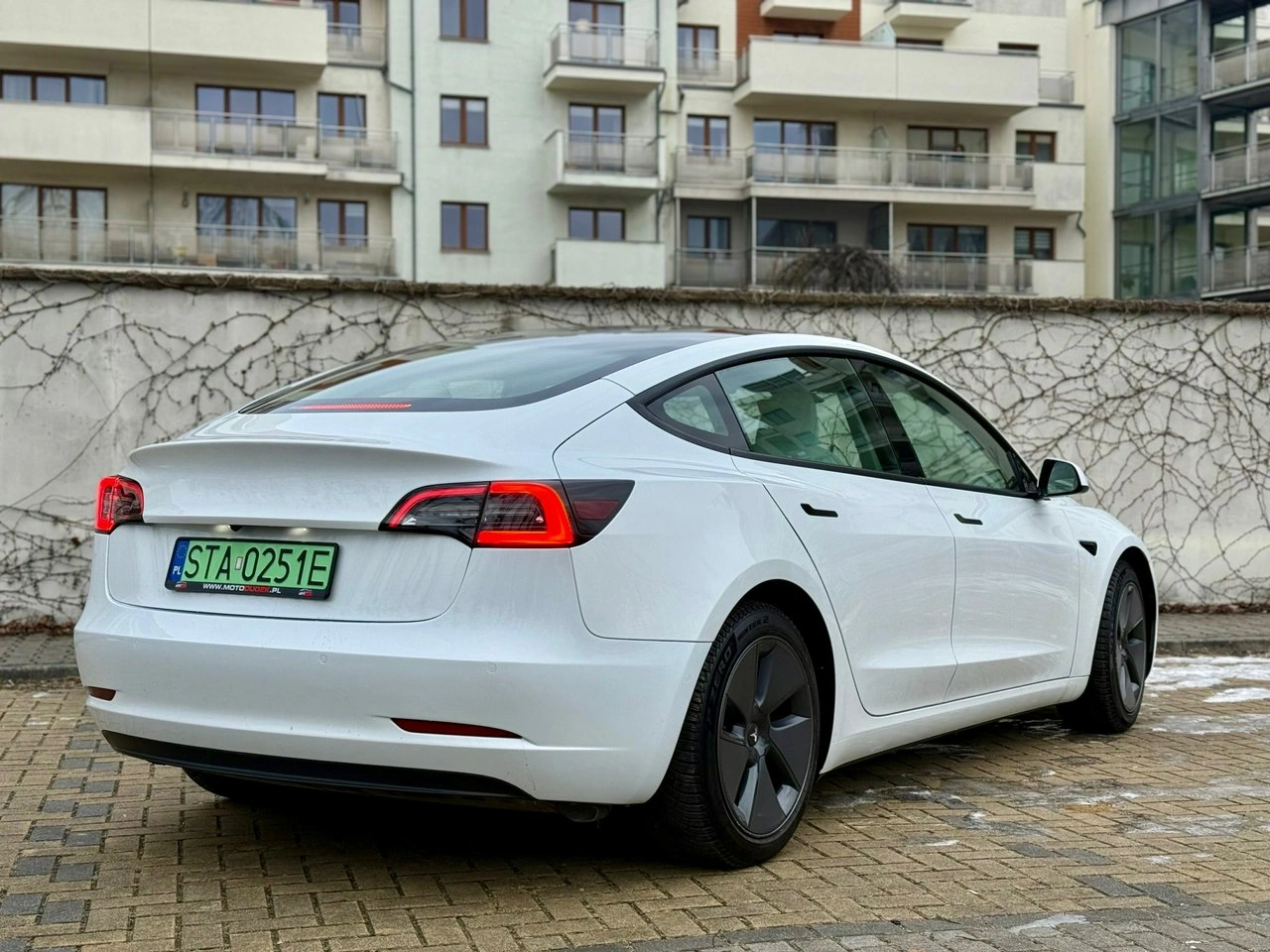 Tesla Model 3 - Zdjęcie 2