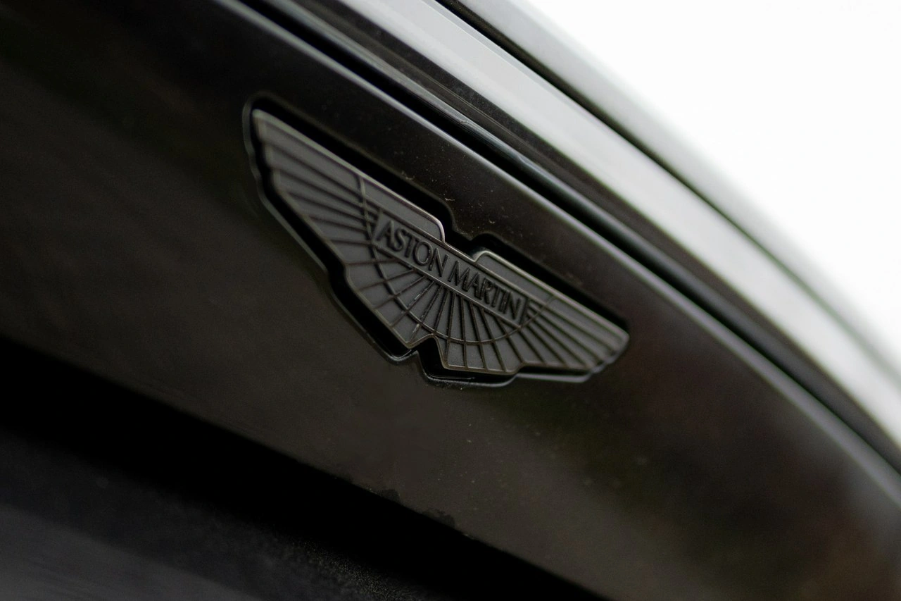 Aston Martin Vantage - Zdjęcie 13