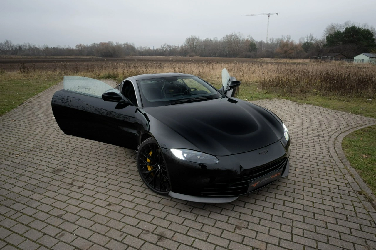 Aston Martin Vantage - Zdjęcie 14